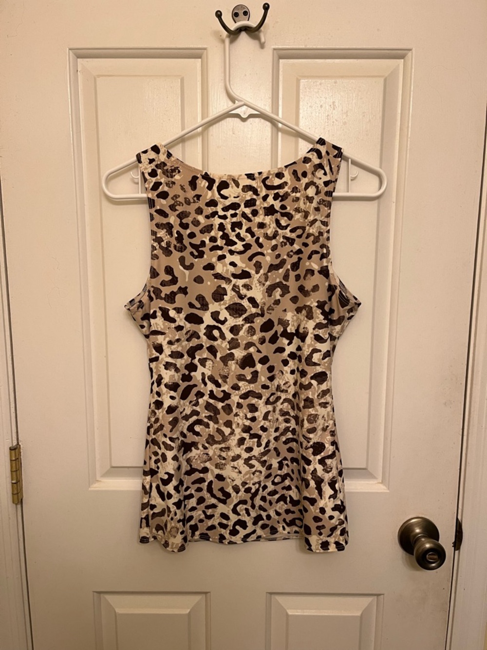 Tapemeasure Animal Print Sleeveless Cheetah Print Tank Top - Picture 2 of 5